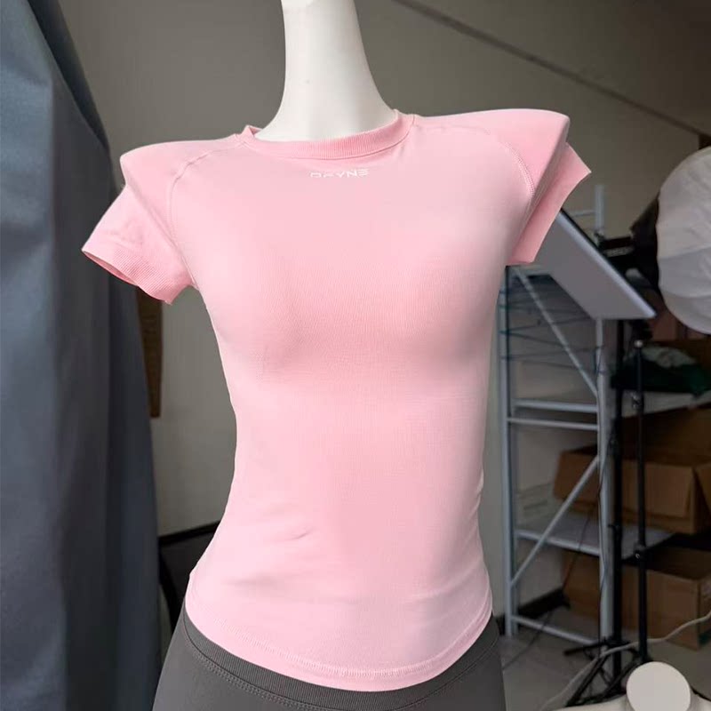 DFYNE Seamless Fitted Active Tee Pink
