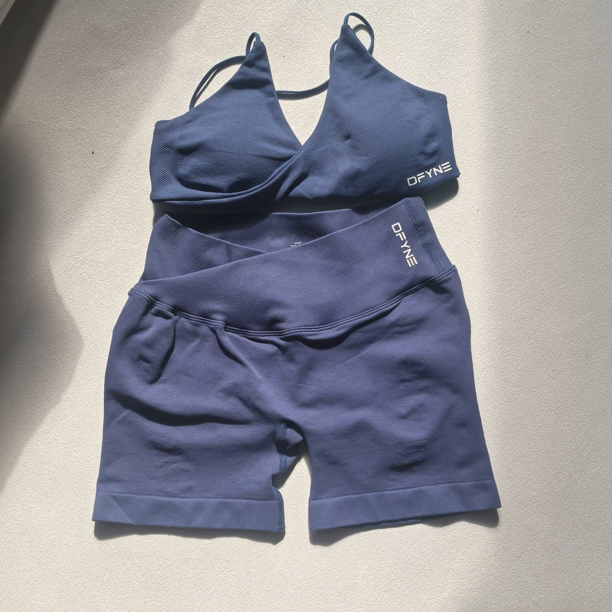 DFYNE Seamless Crossover Sports Set Hazy Blue