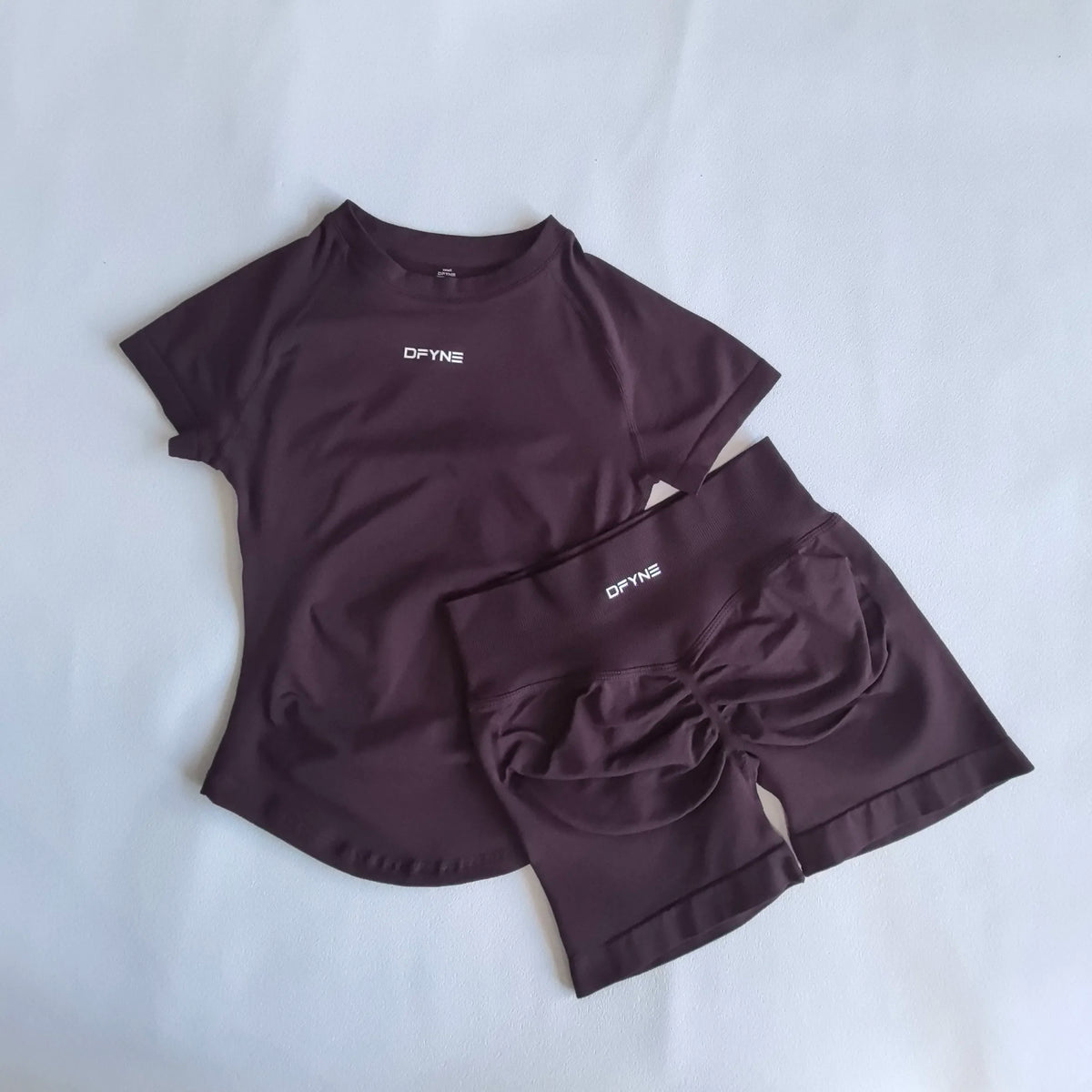 DFYNE Seamless Compression Set Brown