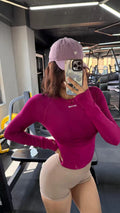 DFYNE Seamless Contour Long-Sleeve Red Berries