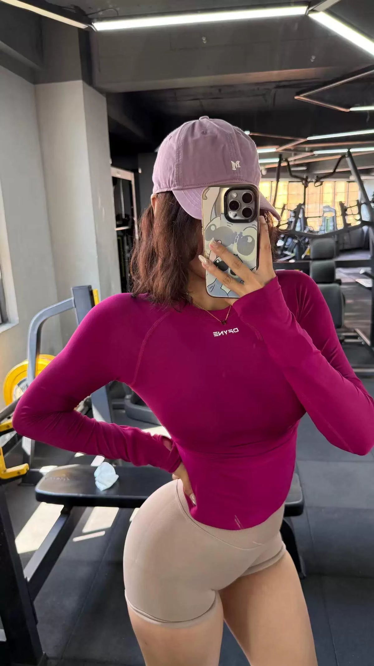 DFYNE Seamless Contour Long-Sleeve Red Berries