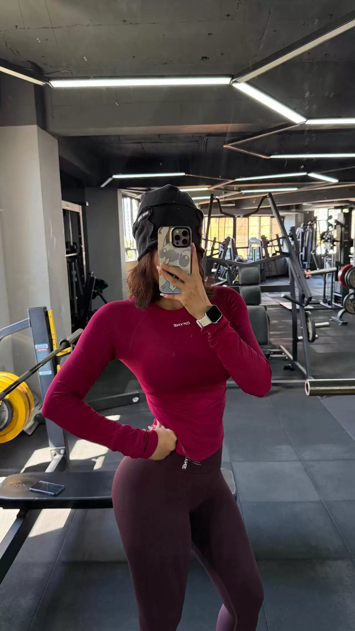DFYNE Seamless Contour Long-Sleeve Red