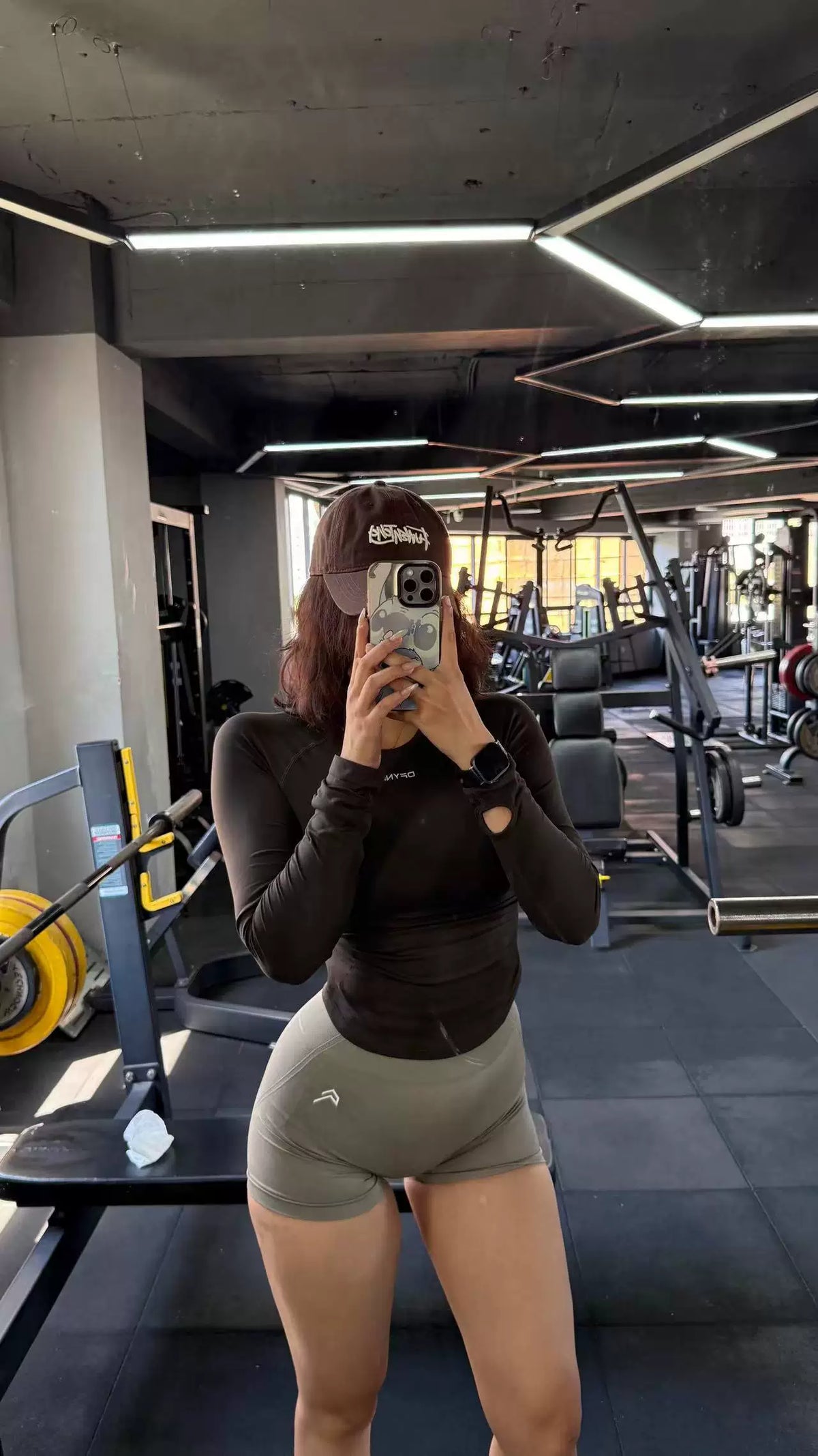 DFYNE Seamless Contour Long-Sleeve Dark Grey