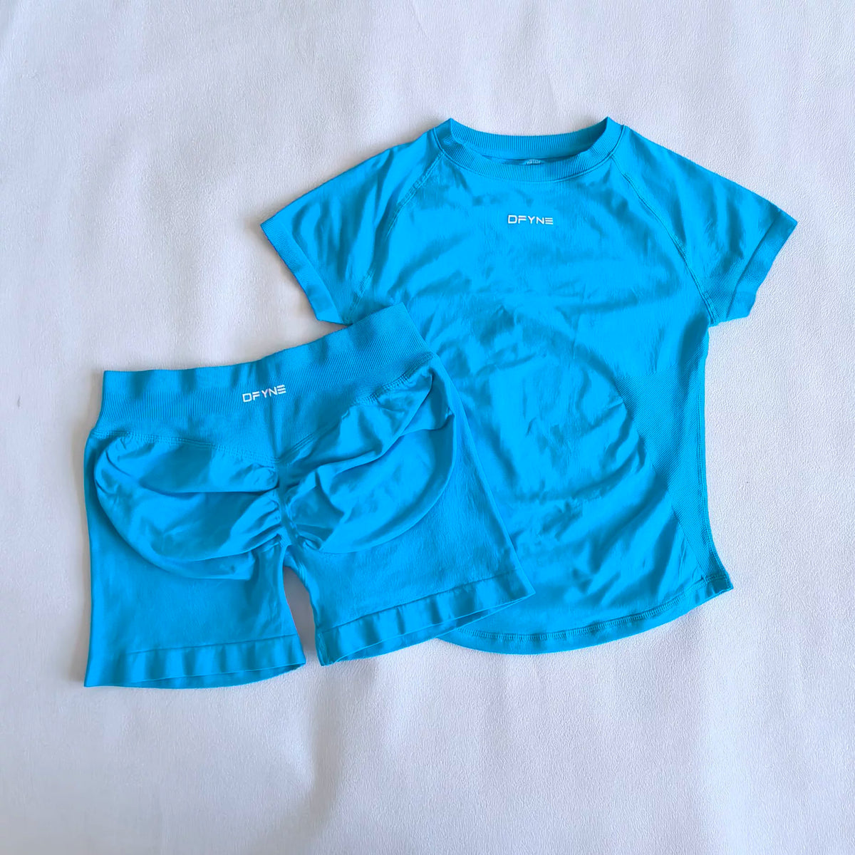 DFYNE Seamless Compression Set Glacial Blue