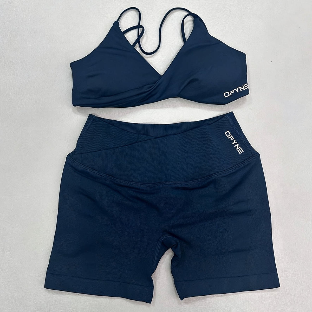 DFYNE Seamless Crossover Sports Set Peacock Blue
