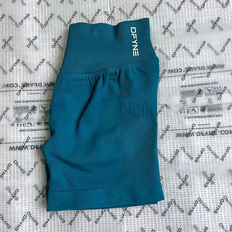 DFYNE Seamless High-Waisted Contour Short Peacock Green