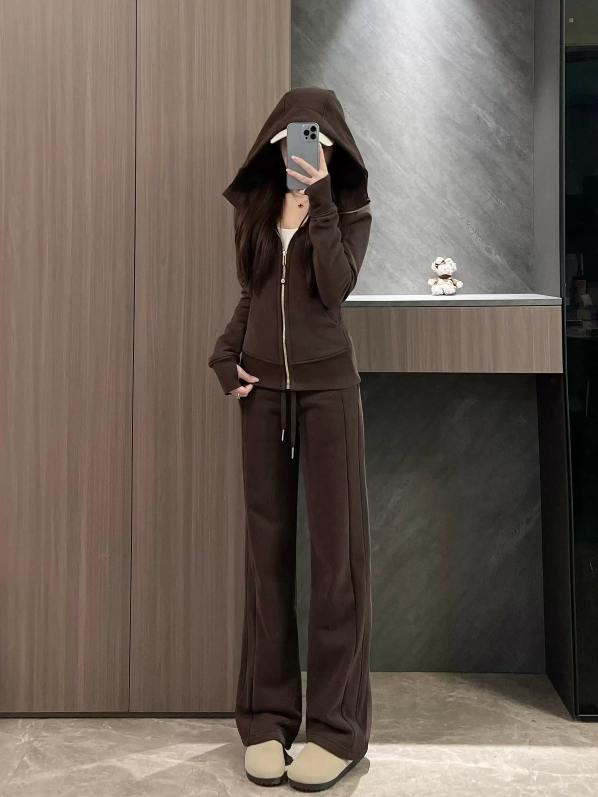 lululemon Fitted Thumbhole Full-Zip Jacket Brown