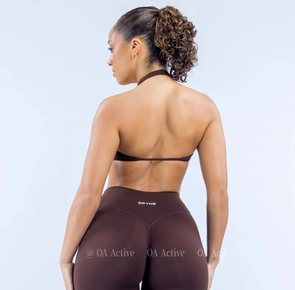 DFYNE Seamless Halter Wrap Sports Bra Brown