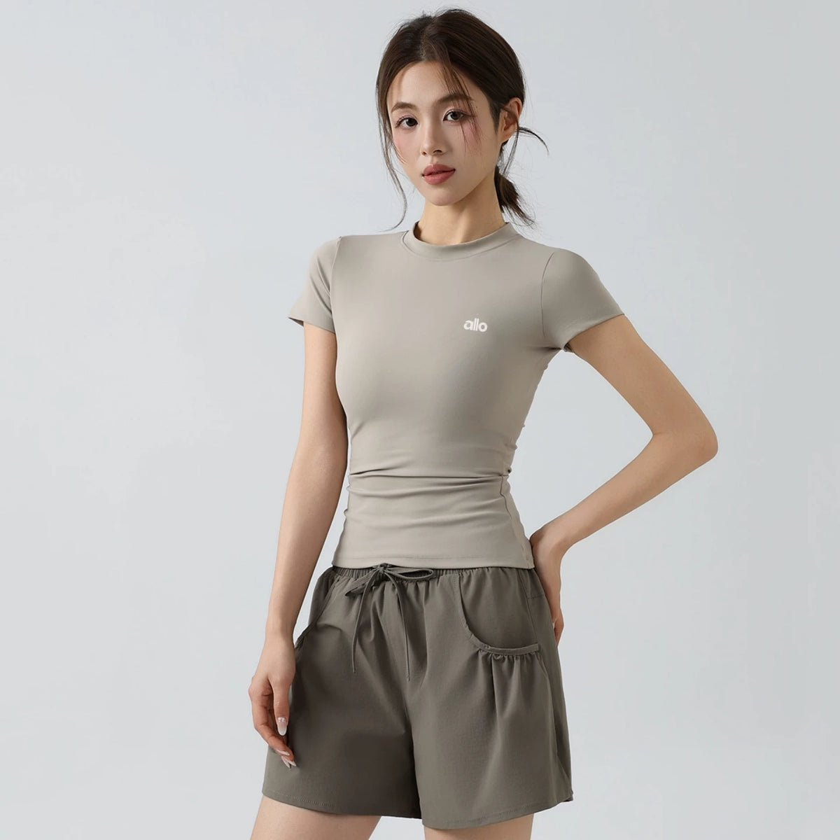 Alo Active Fitted Crewneck Performance Athletic Top Grey
