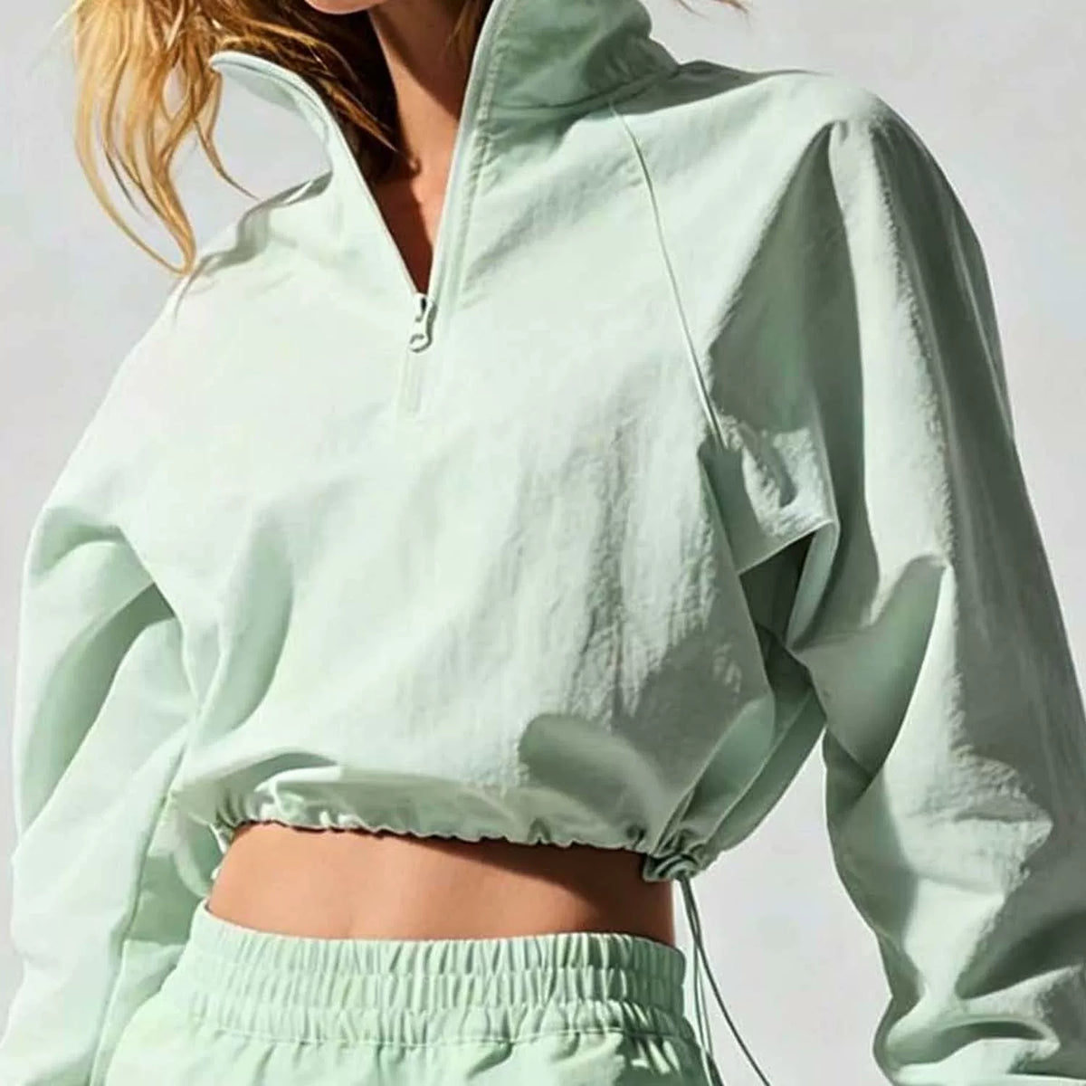 Alo Active Half-Zip Cropped Pullover